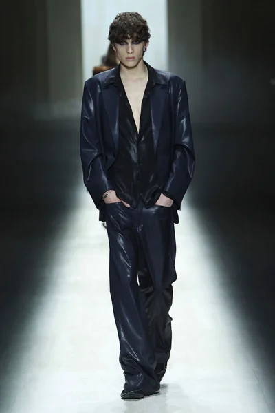 Look 51